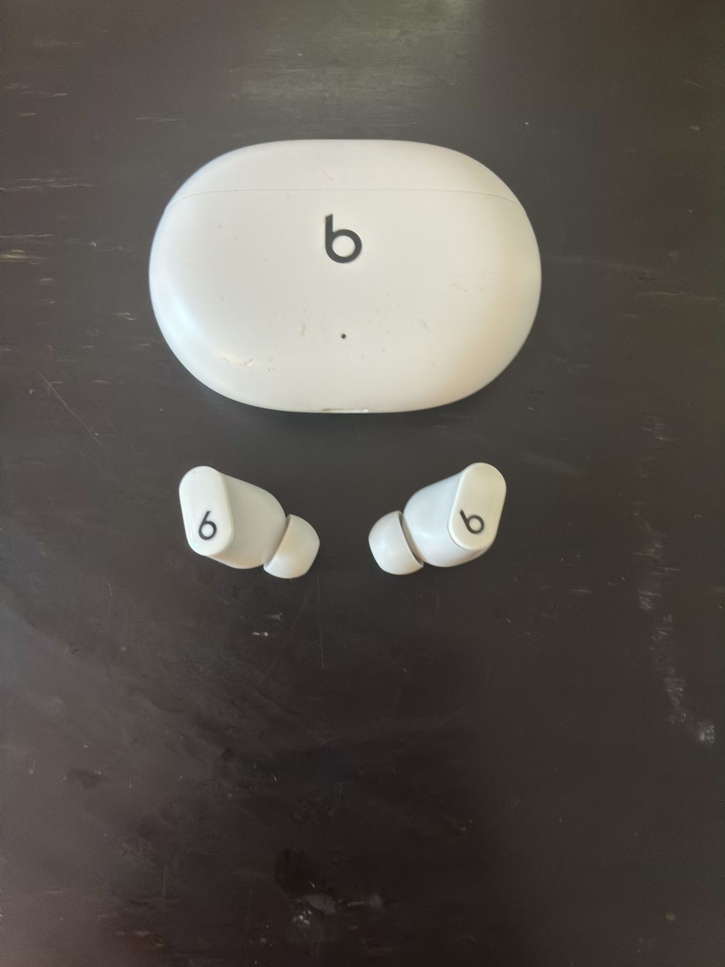 Beats Studio Buds