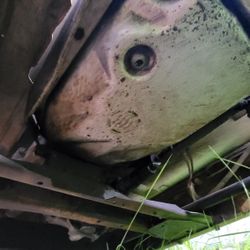 ABUNDANCE OF 88-98 CHEVY PARTS 