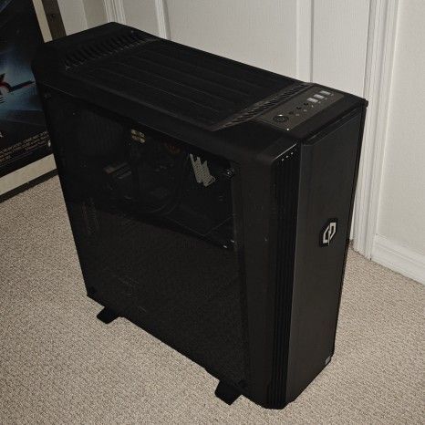 RTX 2080 Ti, i7, 16GB, 1TB, 7.1 Surround Sound, and Professional Water Cooling