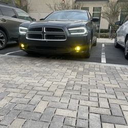 Dodge Charger Sxt