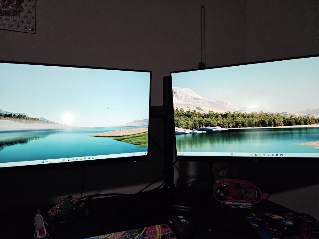 Desktop With Duel Monitors