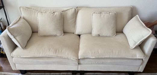 Cream Bouclé Sofa w/ USB Charging Ports & Side Storage – Excellent Condition