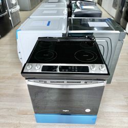New Whirlpool - 4.8 Cu. Ft. Electric Range - Stainless Steel Model: WEE515SOLS