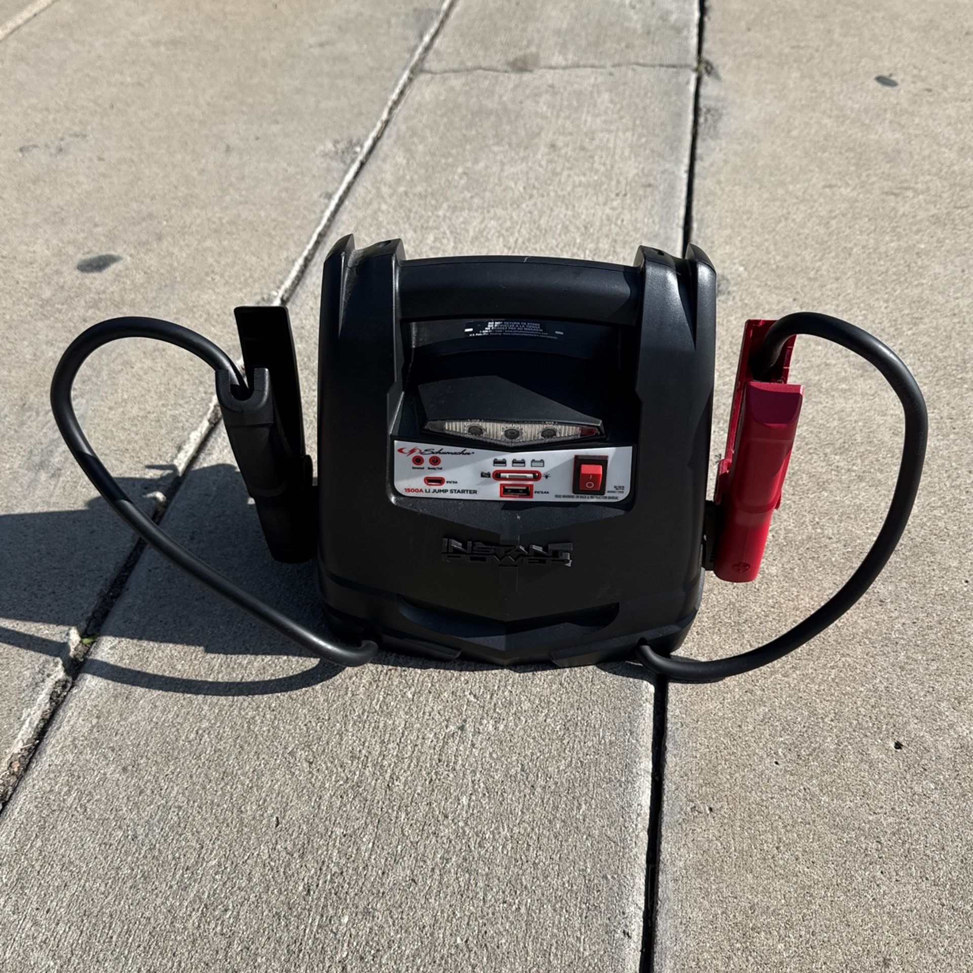 Jumper And Tire Inflator 