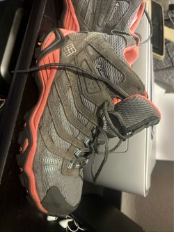 Columbia Gray & Coral-Pink Trail Boots 8.5 hiking boots waterproof suede