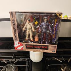 GHOSTBUSTERS The Family That Busts Together  Plasma Series