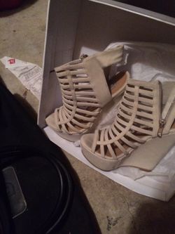 Steve Madden wedges 7