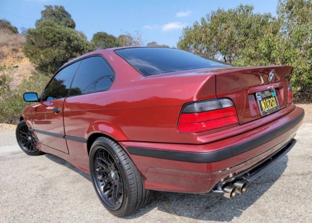 1995 BMW 318iS
