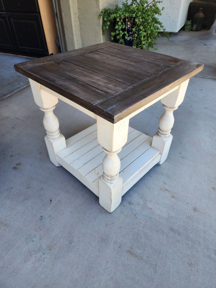 Farmhouse End Table