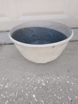 Plastic Planter 