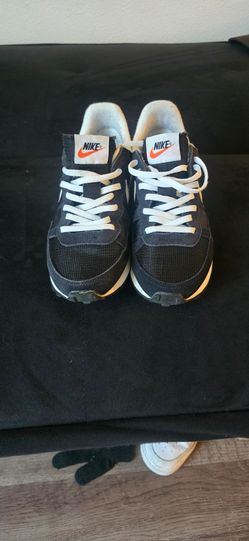 Nike Challenger OG woman's Casual Sneaker
