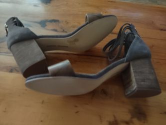 Chinese Laundry suede chunk heels, great condition!