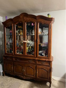 Solid wood china cabinet