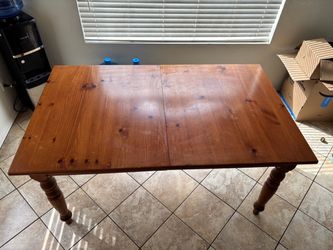 Dinning room table
