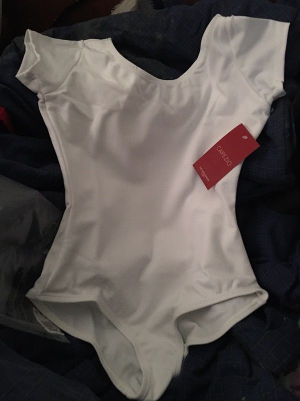 Girls short sleeve leotard 12-14 (L)