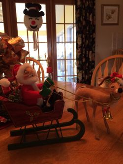 Anna Lee miniature Santa & Reindeer