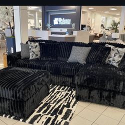 Brand New Elegant Ashley’s Midnight Madness Sectional 