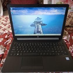  Touchscreen HP
Intel i7-7th Gen 2.70GHz/ 250GB SSD/ 16GB DDR4 RAM