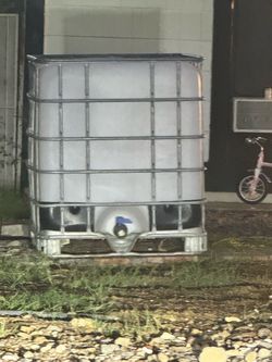 IBC Tote Tank 275 Gallon
