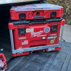 Milwaukee pack out 