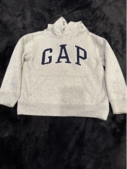 GAP sweater