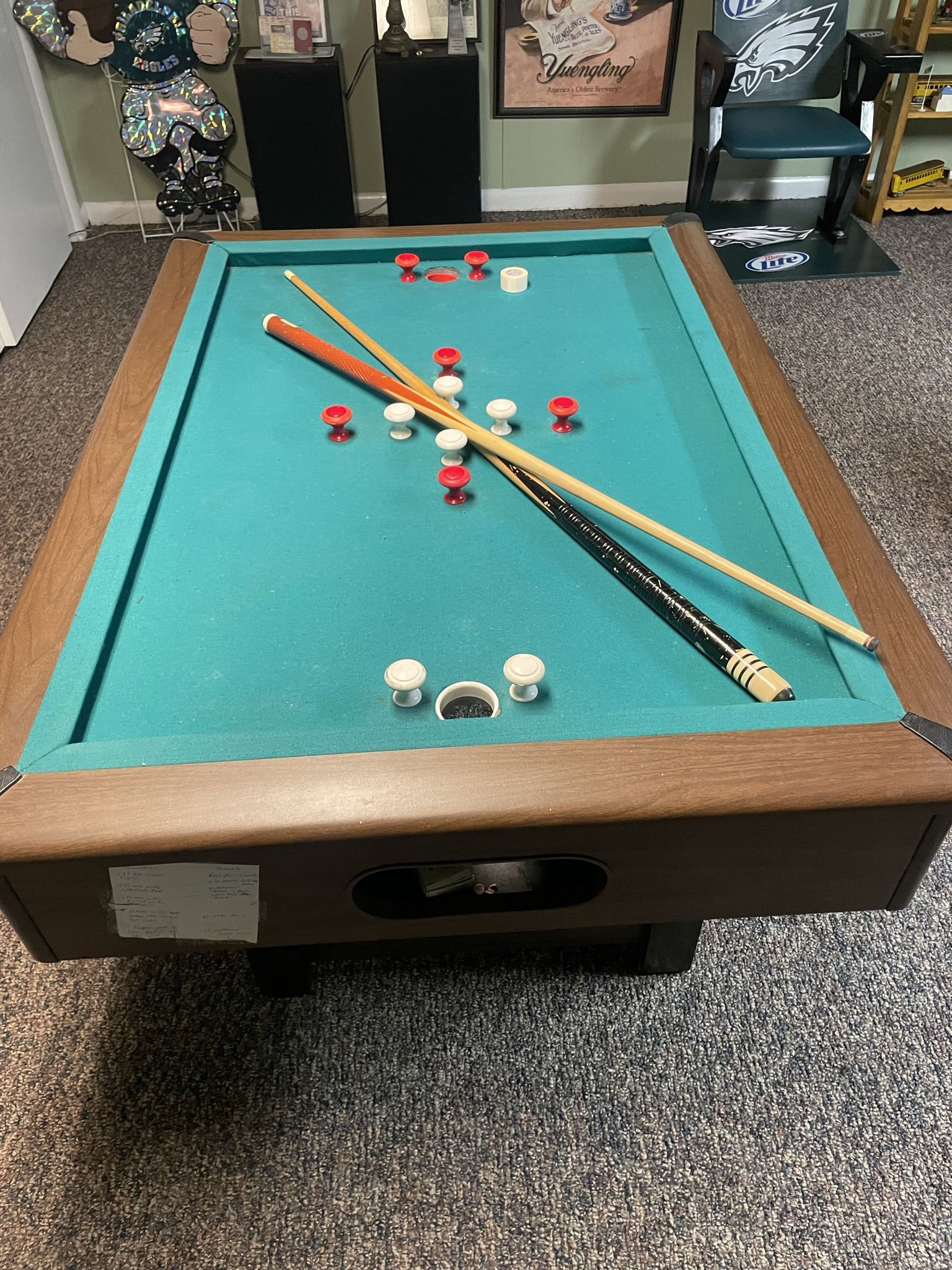 bumper pool table