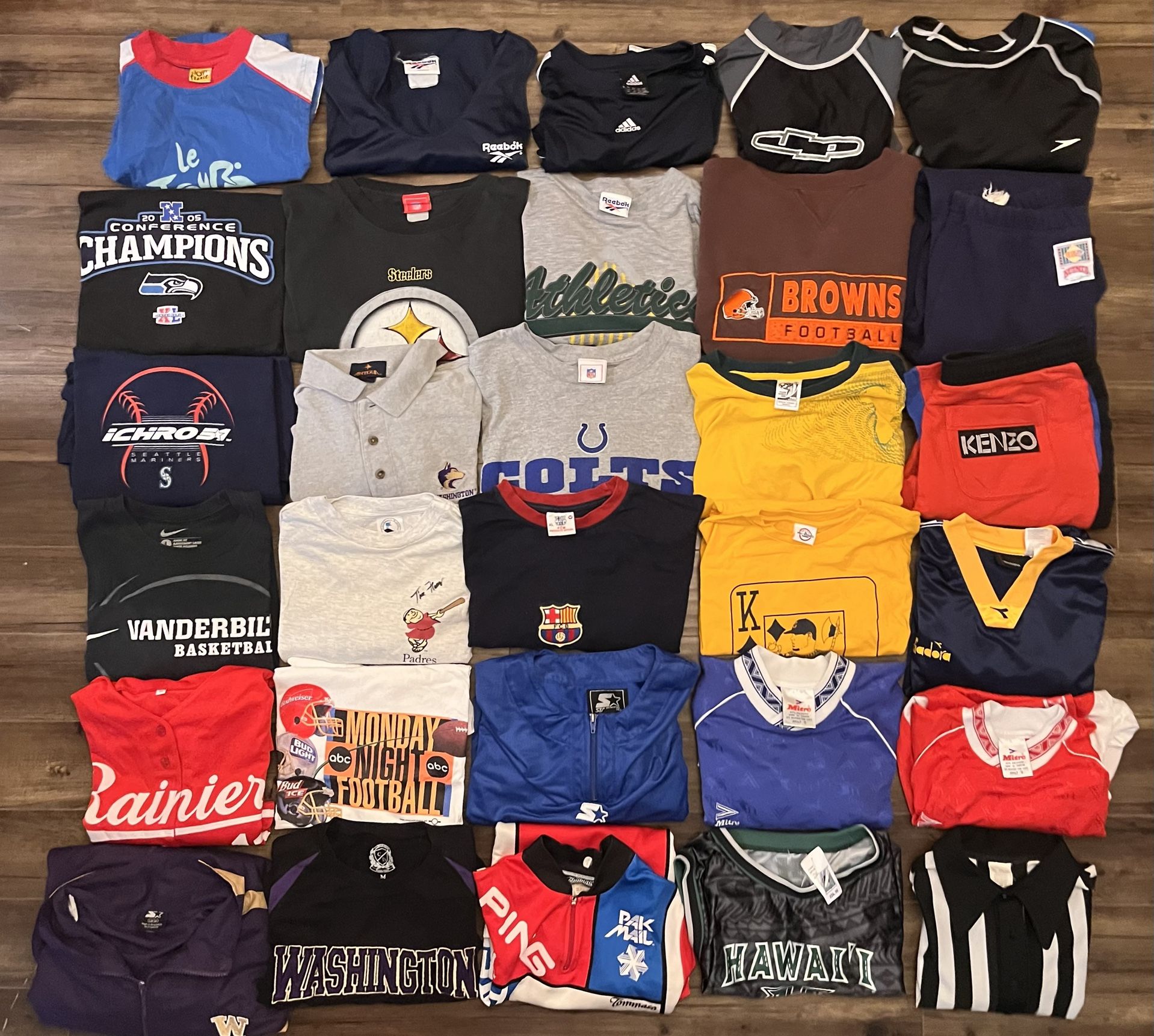 80’s,90’s,y2k Sports Lot Seattle, Barcelona + More! (Jersey, Shirts, Crewnecks)