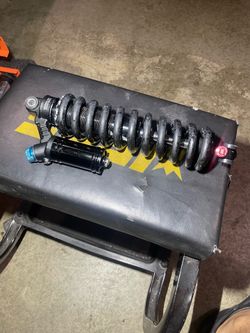 Dnm rear shock