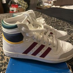 Adidas Unisex Size 7.5 