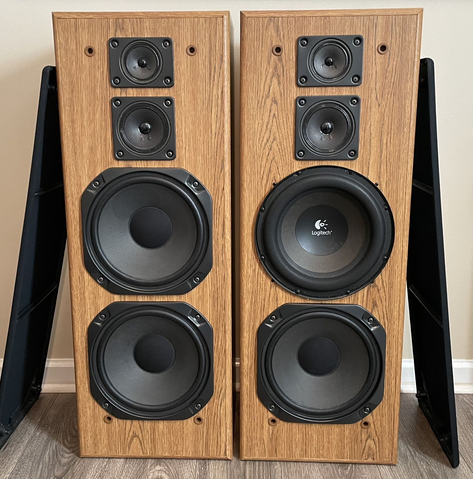 Fisher STV-9015 10” 3 Way Tower Speakers