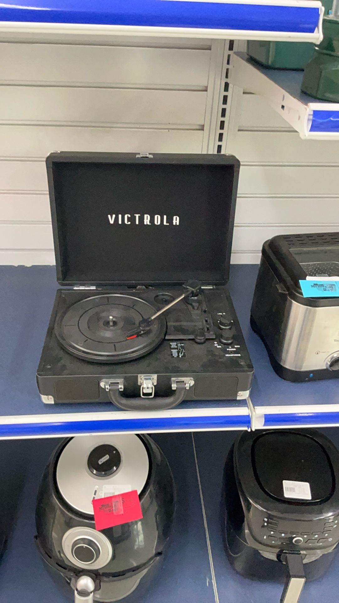 RECORD PLAYER