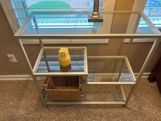 Glass 3 level display shelf - great condition