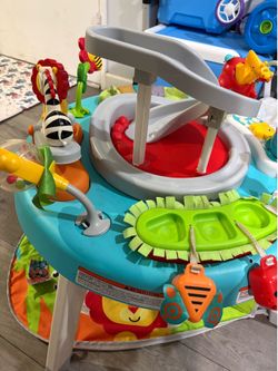 Baby activity play table