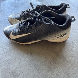 Nike Vapor Fastflex baseball cleats size 9