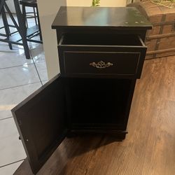 Nightstand 