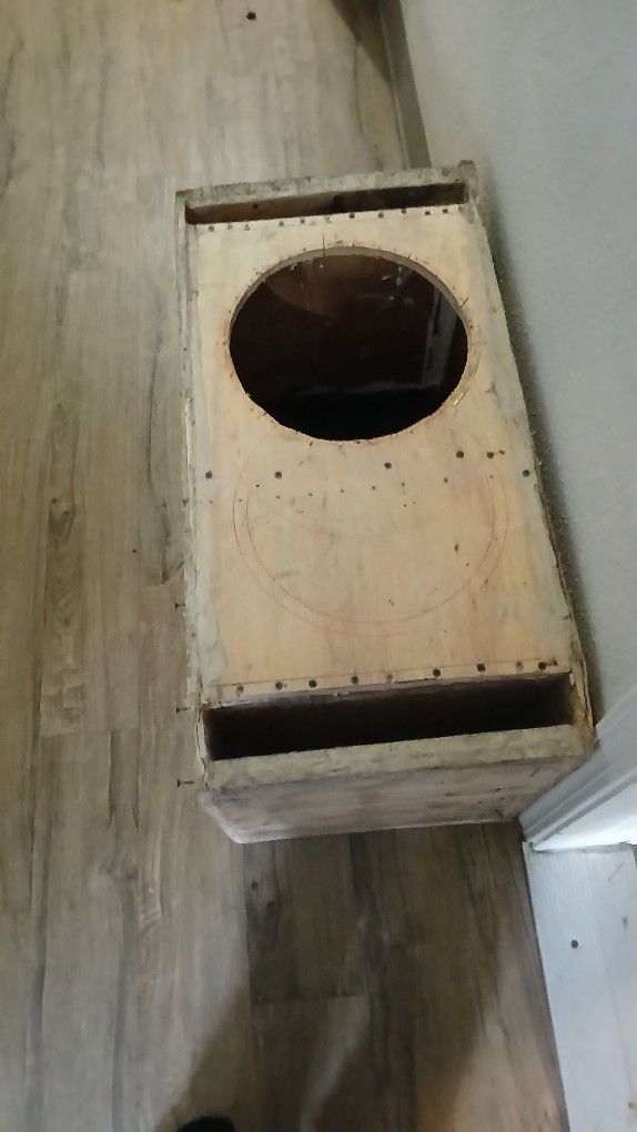 Custom Sub Box