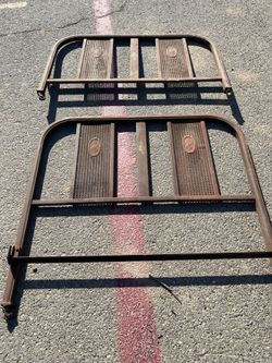 Vintage Ranch House Headboard And Footboard 