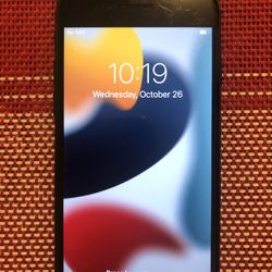 Apple iPhone 7 32GB Unlocked For Any Carrier!