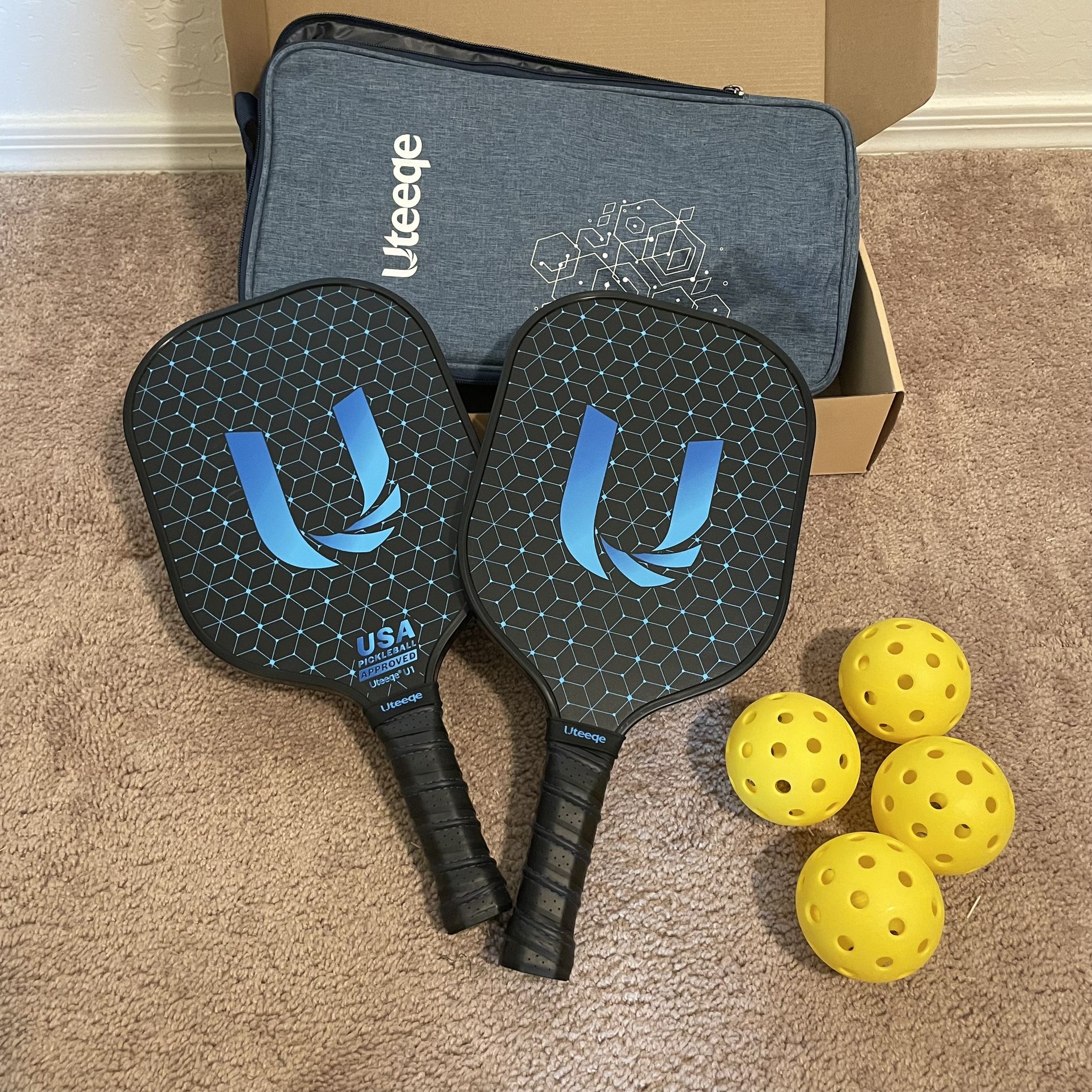 Uteeqe Pickleball Paddles Set of 2 - USAPA Approved