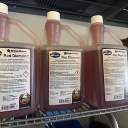 Brulin TerraGreen Red Diamond - 32 oz. Canteen