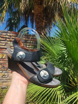 Taos Leather Comfort Walking Sandals Womens Size 8-8.5