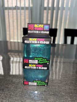 Needoh glitter & glow cube