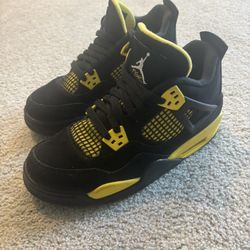 AJ4 Thunder