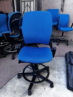 Steelcase Teller Chair