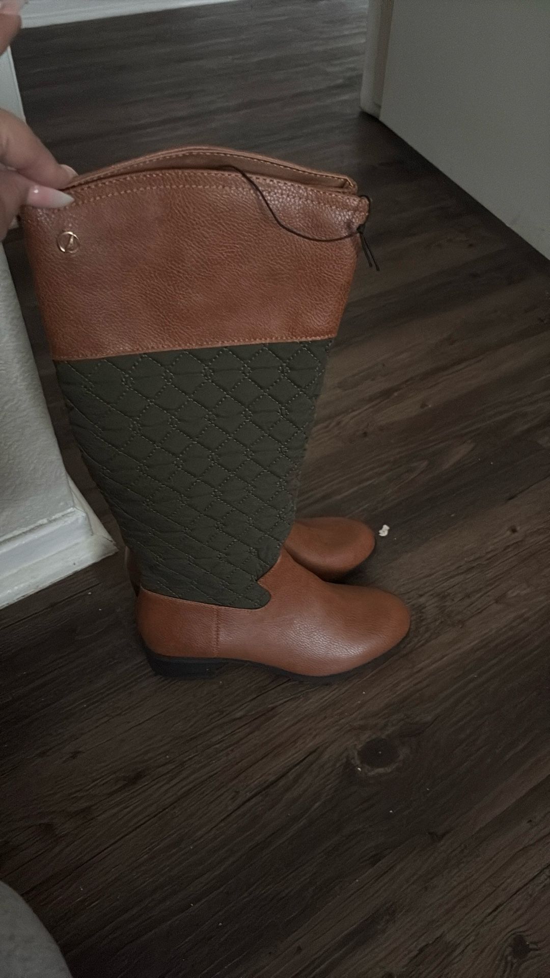 Brand New Nautica Boots 