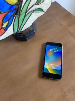 iPhone 8 ( Unlocked) 64gb Black color