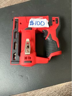 Milwaukee M-12 12-volt lithium-ion Cordless 3/8 in Crown Stapler