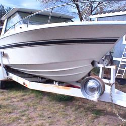 1972 AMF Slickcraft: A Testament to Timeless Boating Excellence. ( MAKE OFFER)