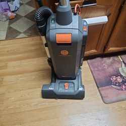 Hoover Commercial Upright Vacuum 