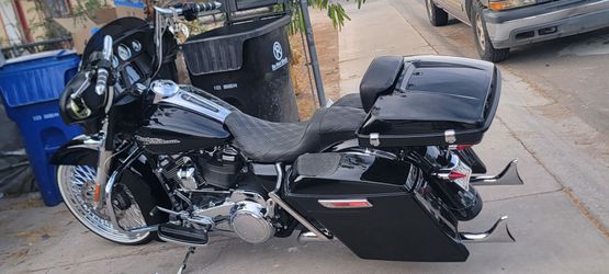 2019 Harley Street Glide FLHX